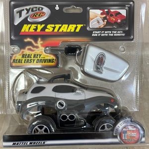 Vintage 1999 Tyco Mattel Wheels Key Star Radio Control 27 mhz Racing Car New